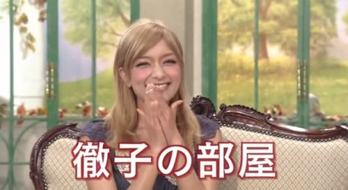 ローラ 徹子 ローラ 徹子